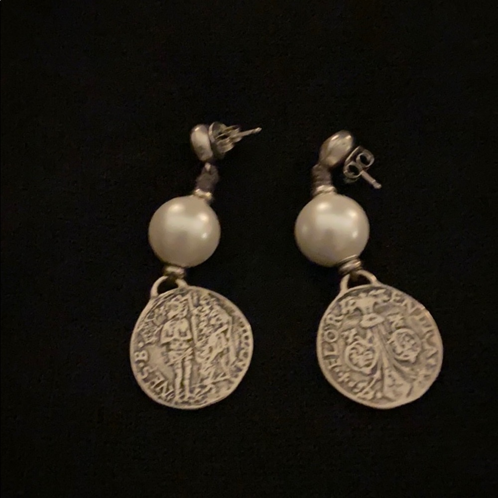 Uno de 50 Earrings